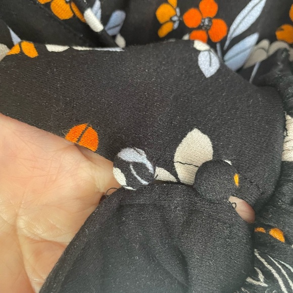 Free People Medium Faux Wrap Top with Peplum, Balloon Sleeves. Black Floral‎ - Picture 6 of 8